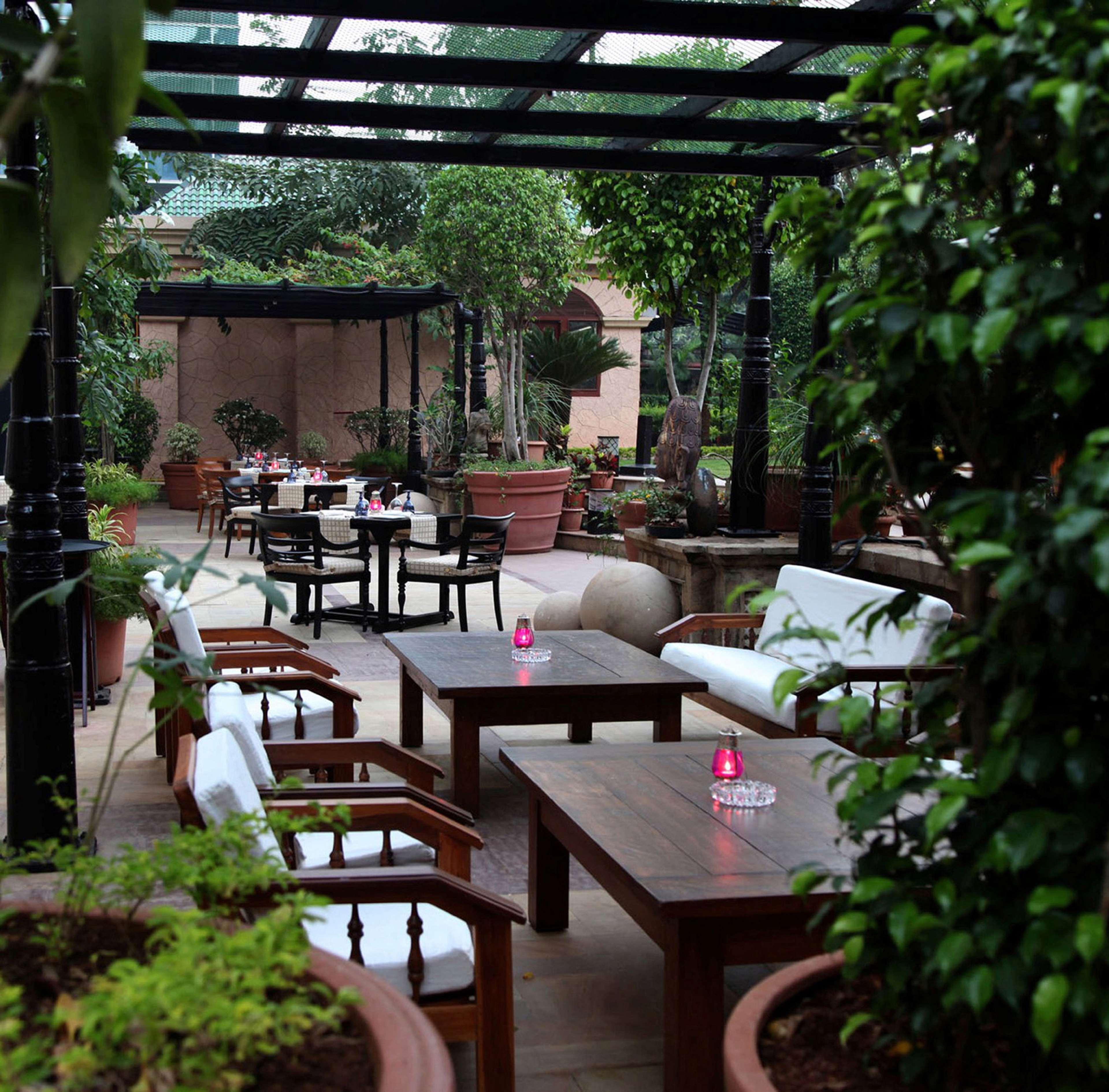 Hilton Mumbai International Airport Hotel Luaran gambar The hotel's garden