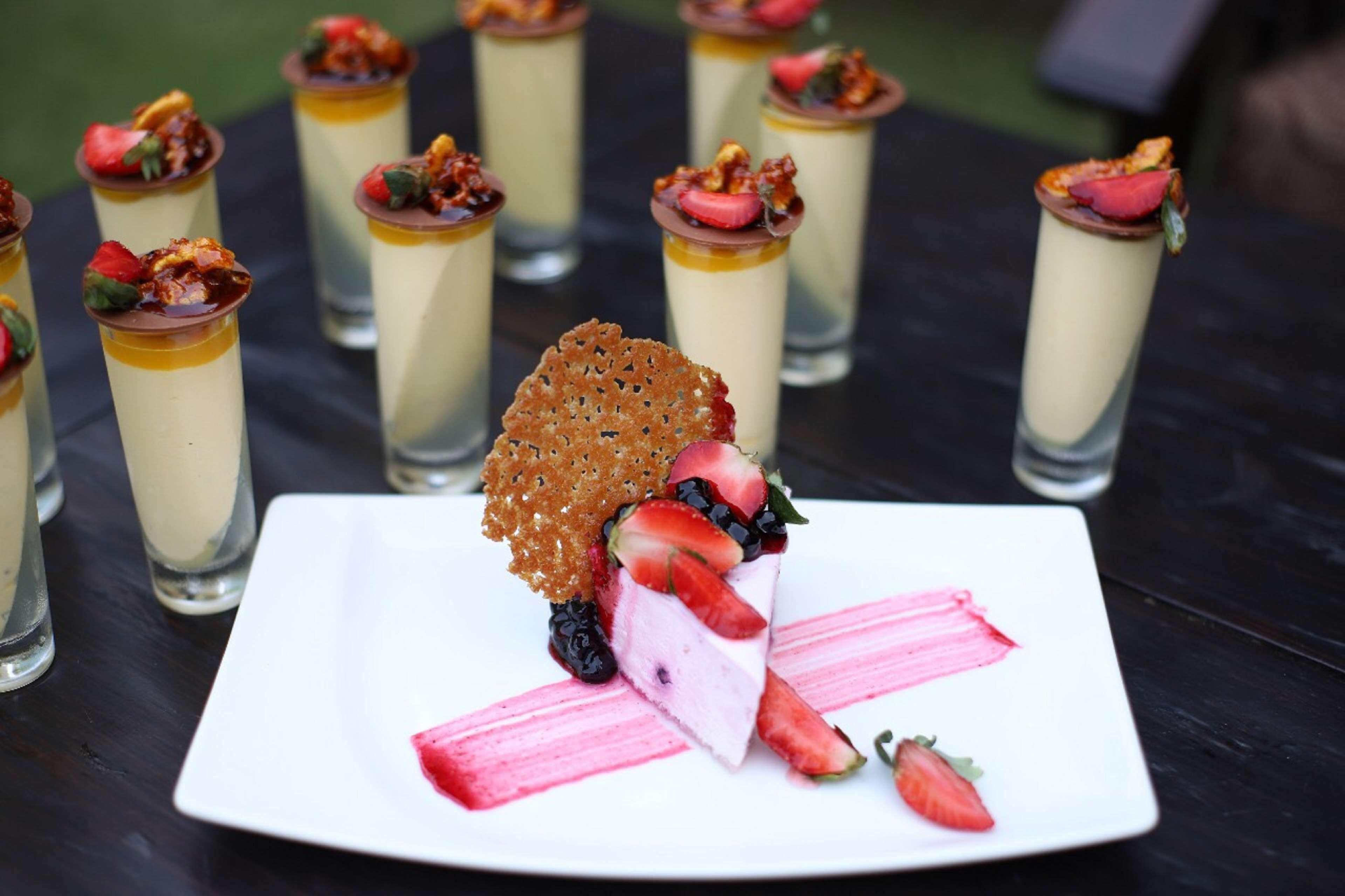Hilton Mumbai International Airport Hotel Luaran gambar A dessert prepared by the Culinary Institute of Virginia